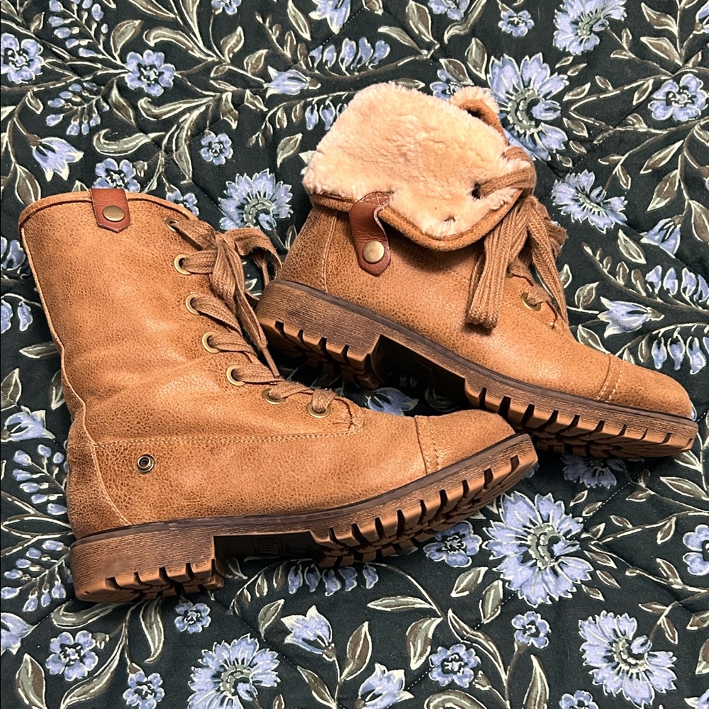 Roxy Bruna Boots! - image 1